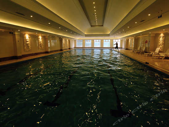 北京拉斐特城堡酒店温泉游泳中心