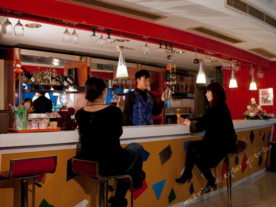 南京天丰大酒店二楼茶座吧台