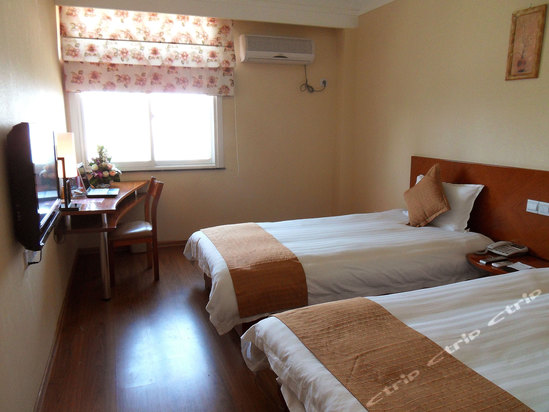 南京天丰大酒店天丰之星标准间