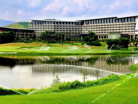 深圳隐秀山居酒店酒店远景