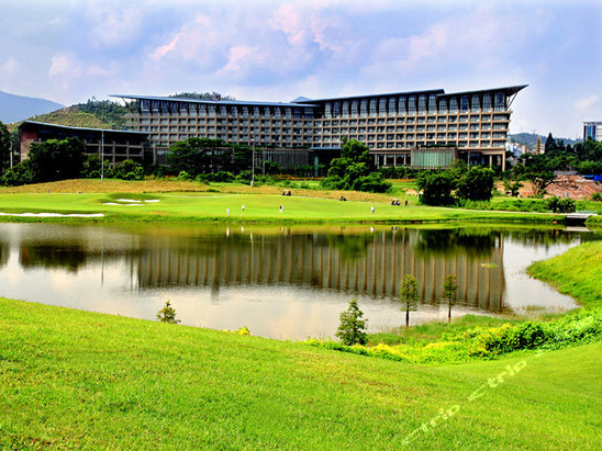 深圳隐秀山居酒店外观