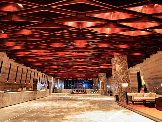 深圳隐秀山居酒店大堂