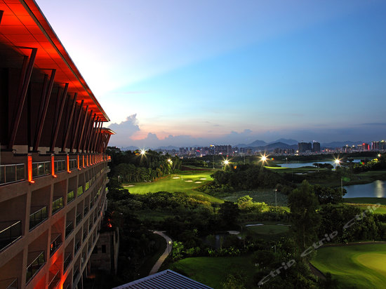深圳隐秀山居酒店外观