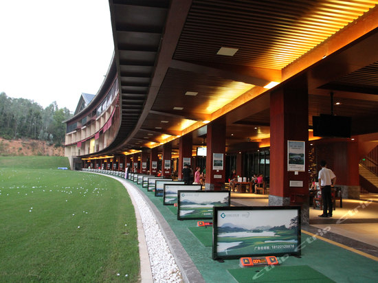 深圳隐秀山居酒店高尔夫球练习场2期