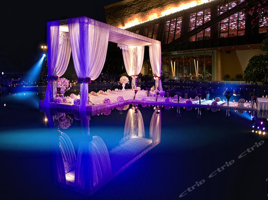 深圳隐秀山居酒店池畔婚礼