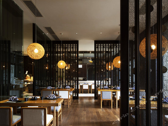 深圳隐秀山居酒店大桥日本料理