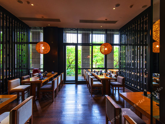 深圳隐秀山居酒店大桥日本料理