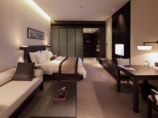 深圳隐秀山居酒店豪华大床房