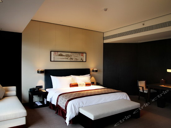 深圳隐秀山居酒店豪华行政双套房