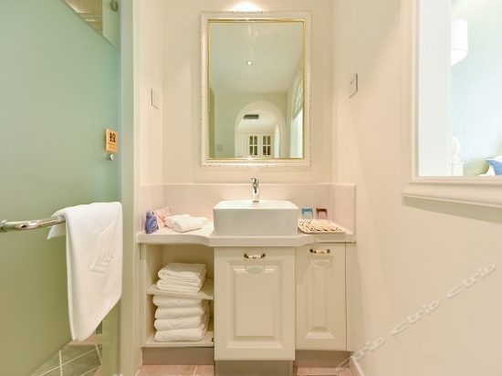 秦皇岛首旅京伦酒店公寓海景大床房