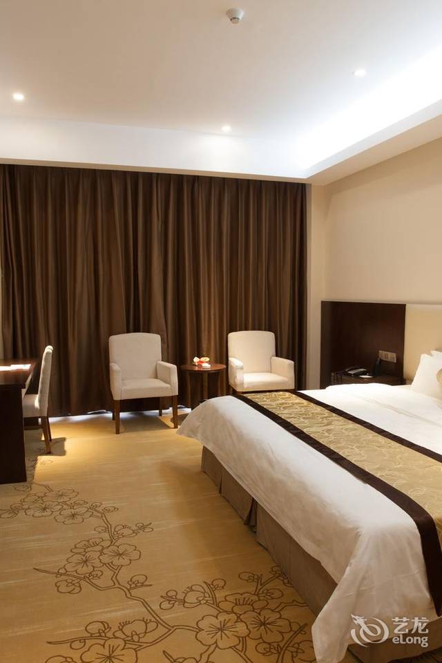 ��Ӫ�������������󷹵�ͷ�